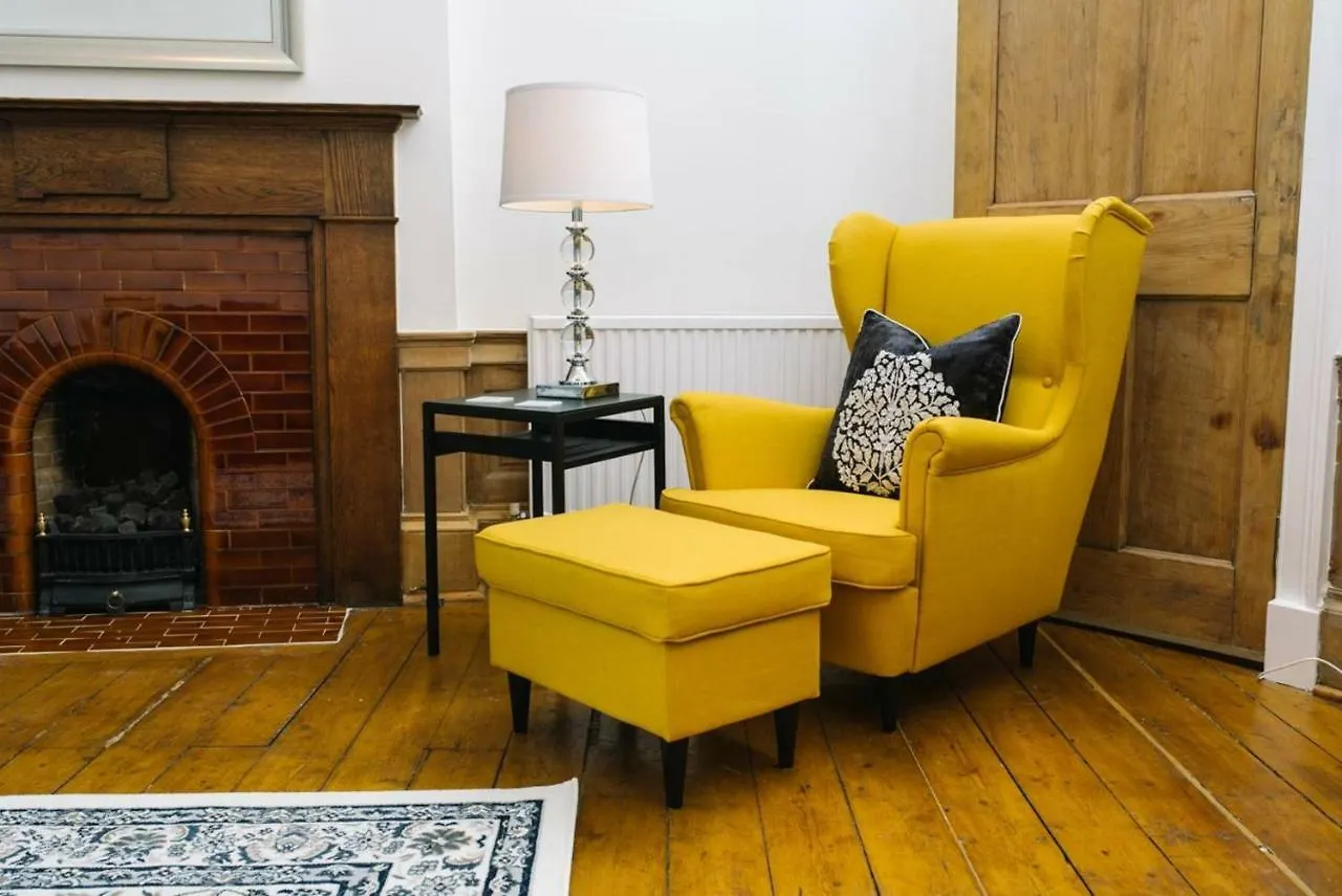 Pleasant Apartment Near Princes Street Gardens Edinburgh 0*,  United Kingdom